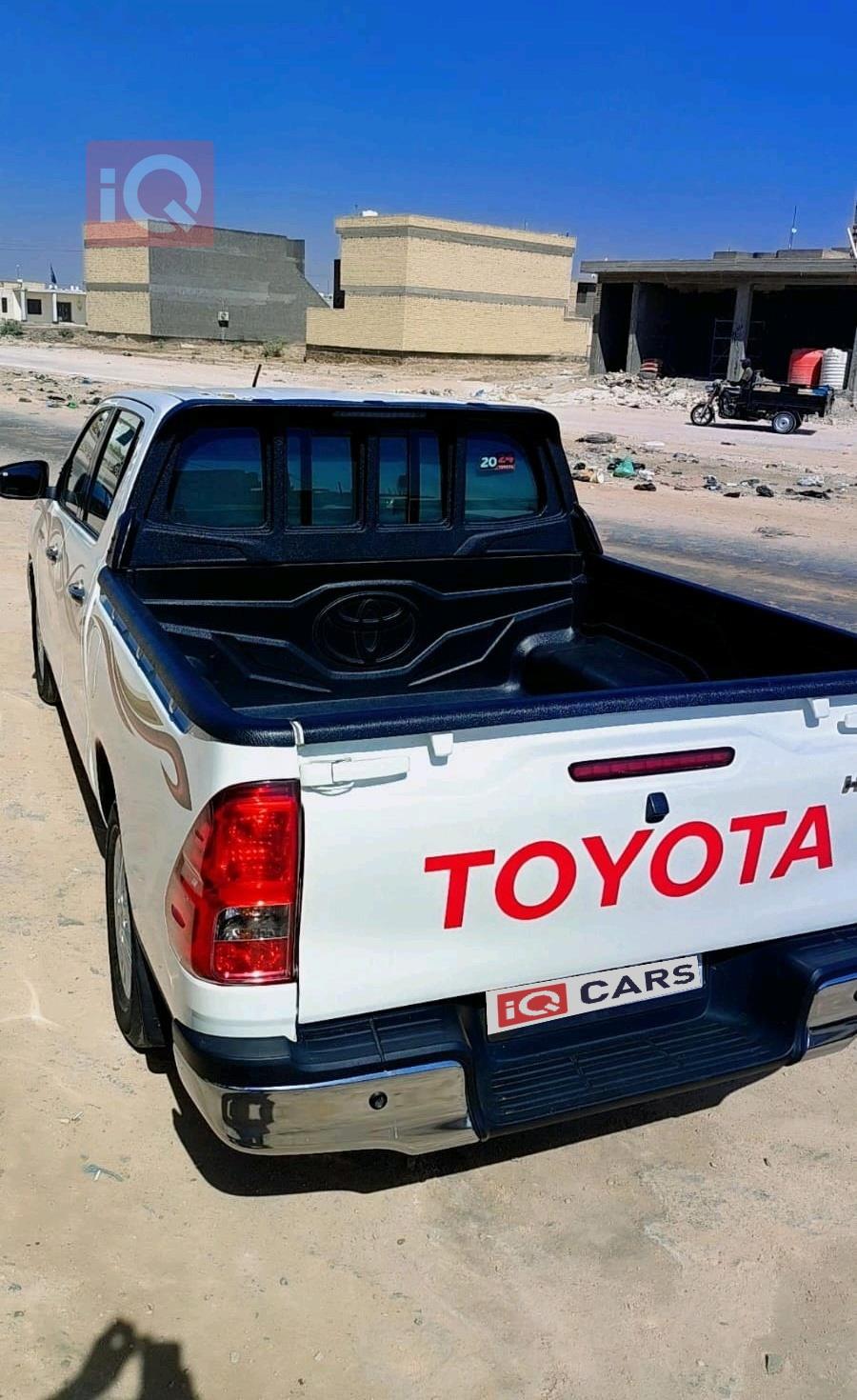 تويوتا هايلوكس